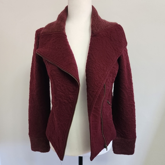Anthropologie Moto Sweater Jacket in Burgundy Paisley Jacquard Print - Picture 6 of 12